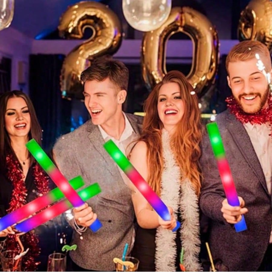 105 sztuk – zestaw kolorowych, – Flashing Led Foam Sticks Party recenzja i cena